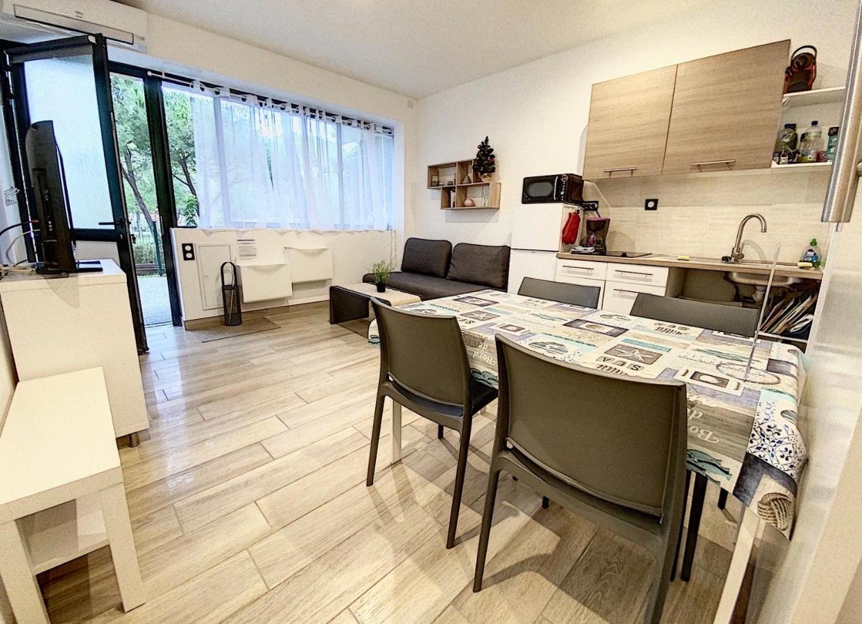 F2 "Le Parc" Clim, Wifi, Pmr Apartment Balaruc-les-Bains Bagian luar foto